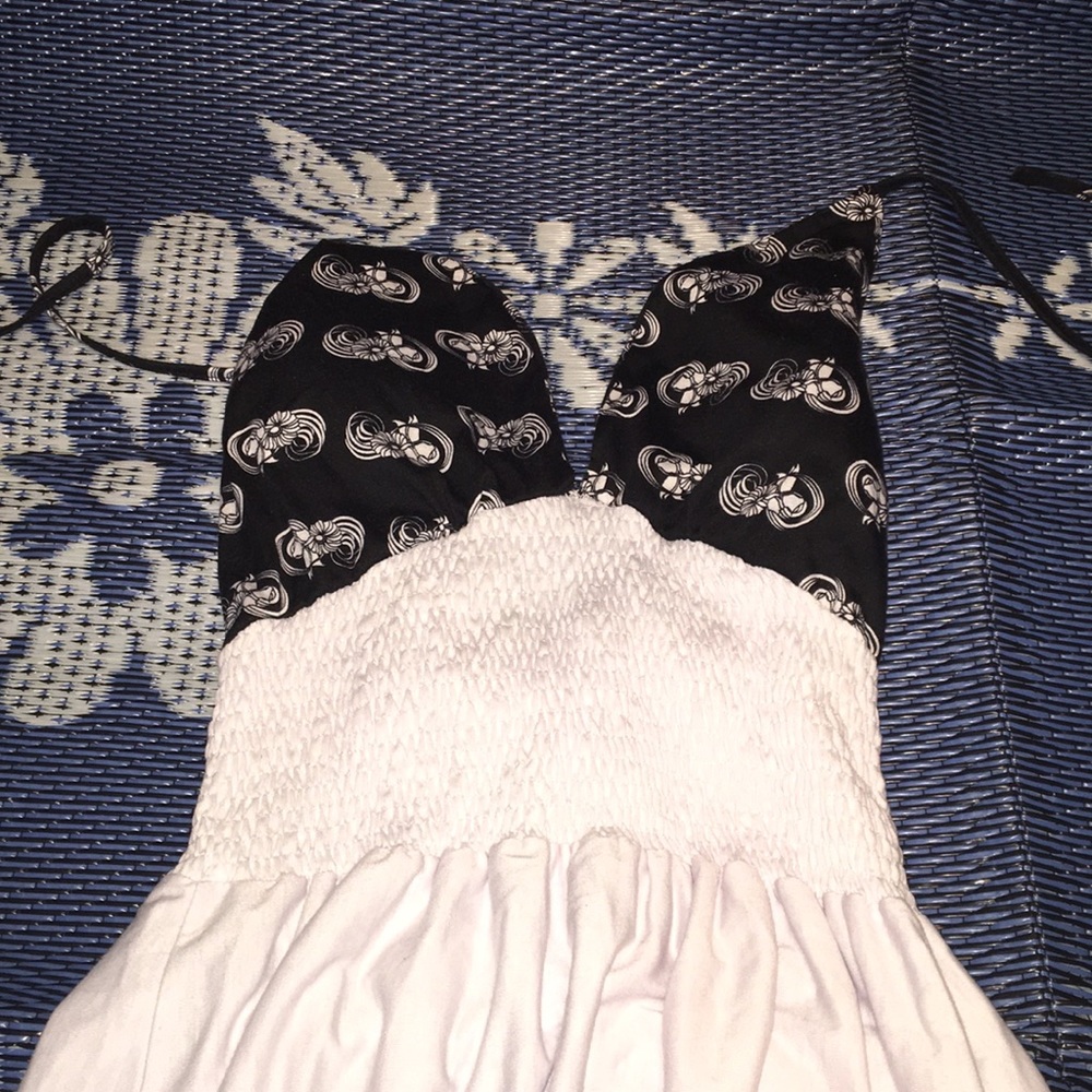 Women’s dress